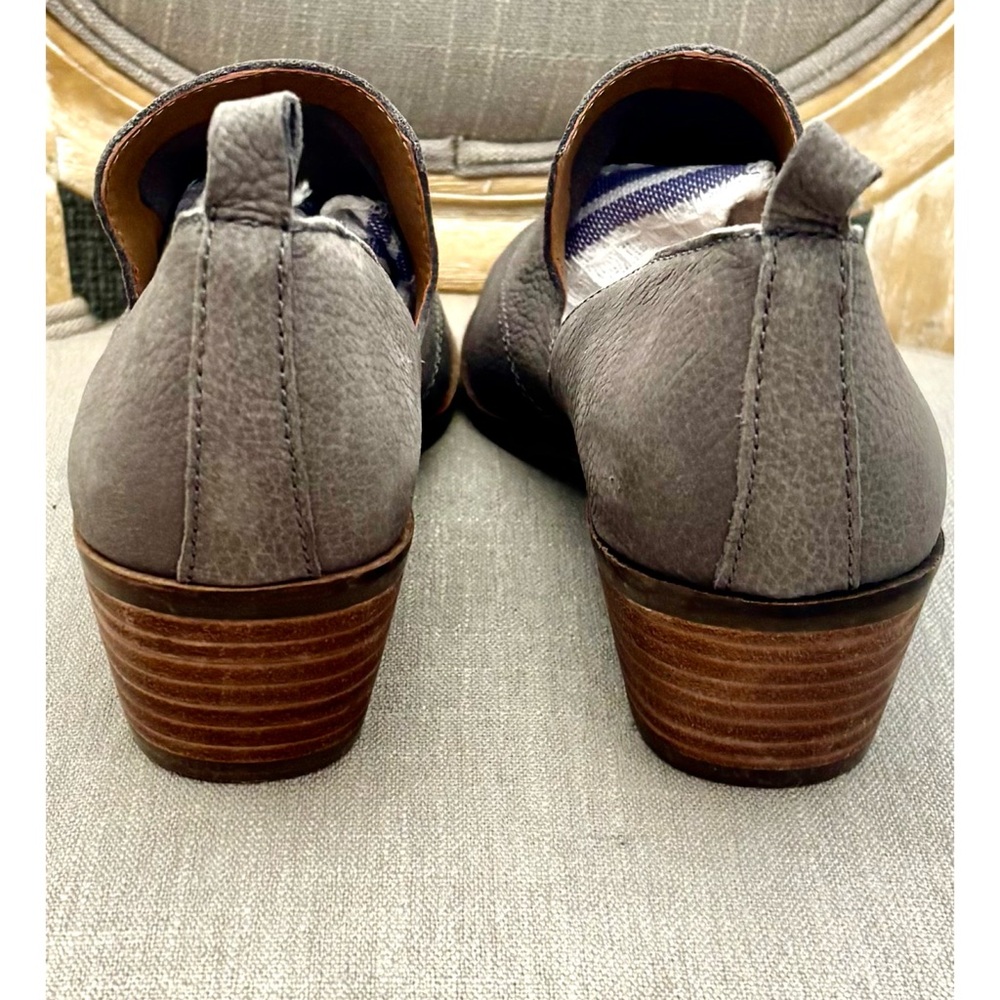 Lucky Brand Shoes Gray Leather Women's Loafers, Pointed Toe, Slide on-Size 8.5 - Picture 5 of 9
